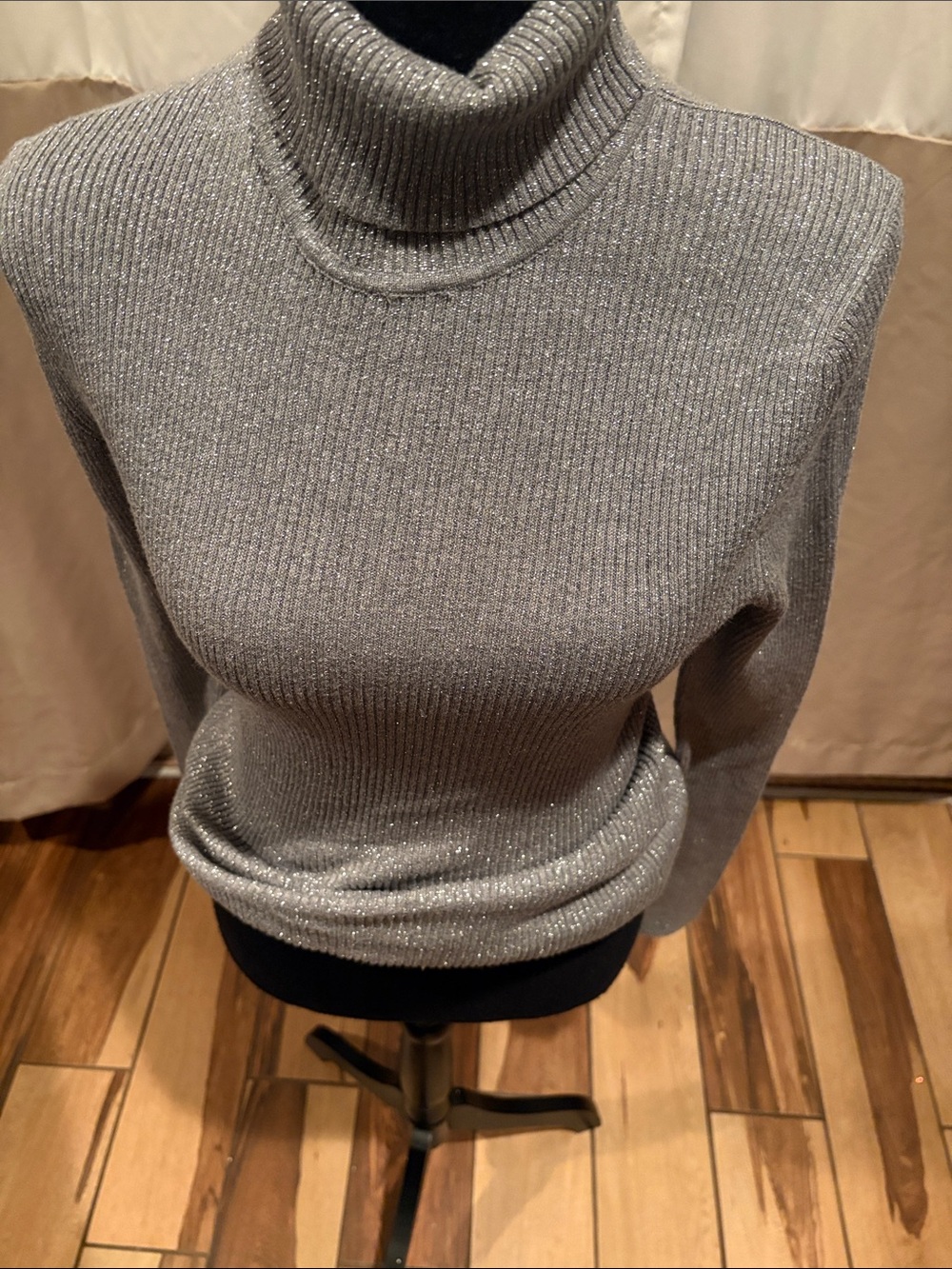Ribbed Sparkle Turtleneck Sweater - Silver